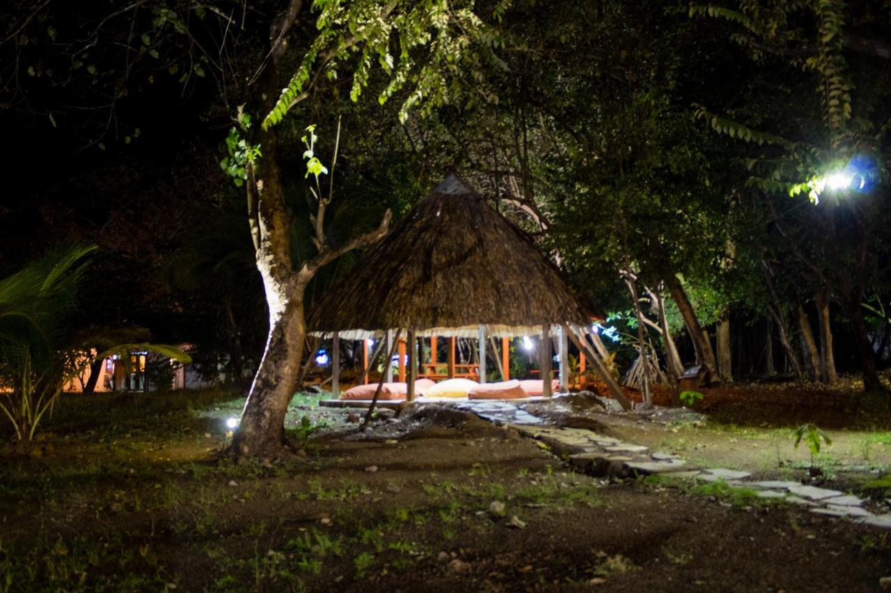 La Choza Playa Venao Albergue Exterior foto